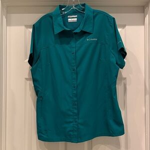Columbia Teal Short-Sleeve Button-Up Outdoor Shirt